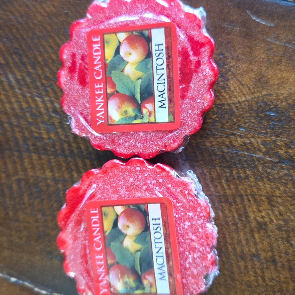 3 Yankee Candle Tarts MACINTOSH NEW 0.8 oz each